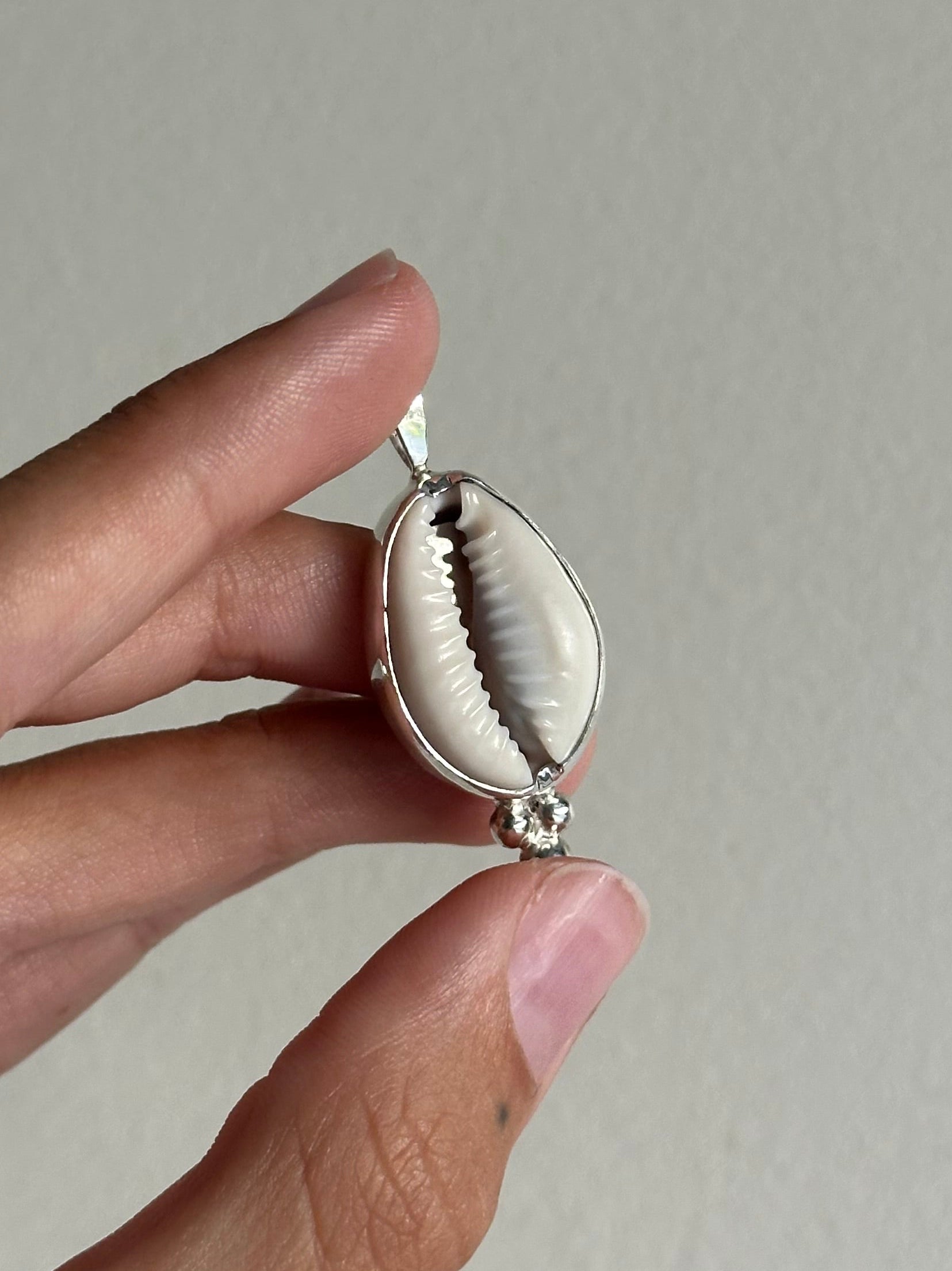 Cowrie Love 03
