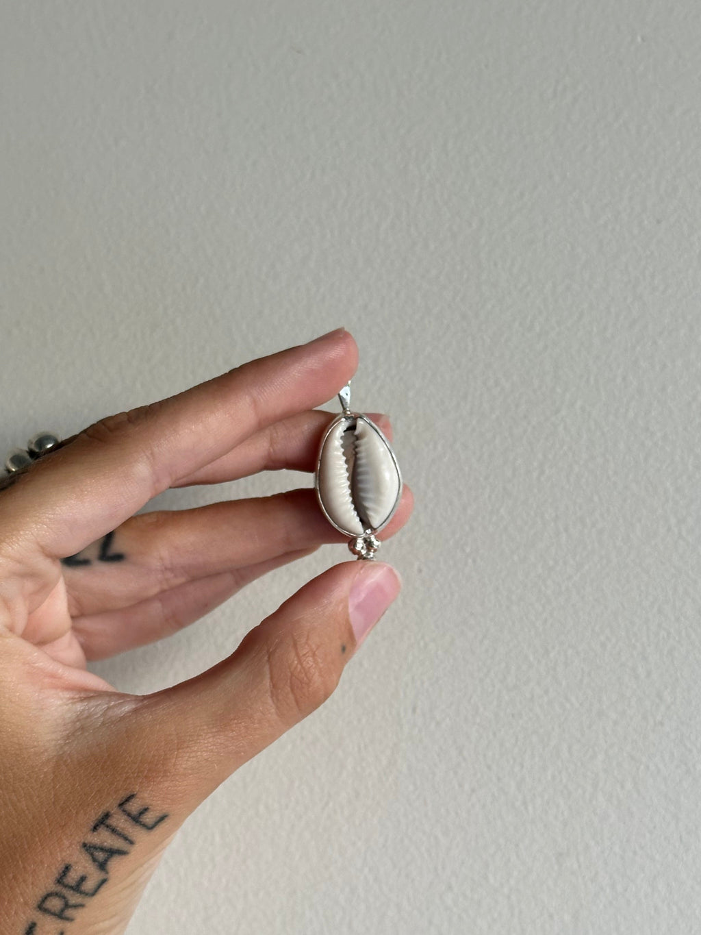 Cowrie Love 03